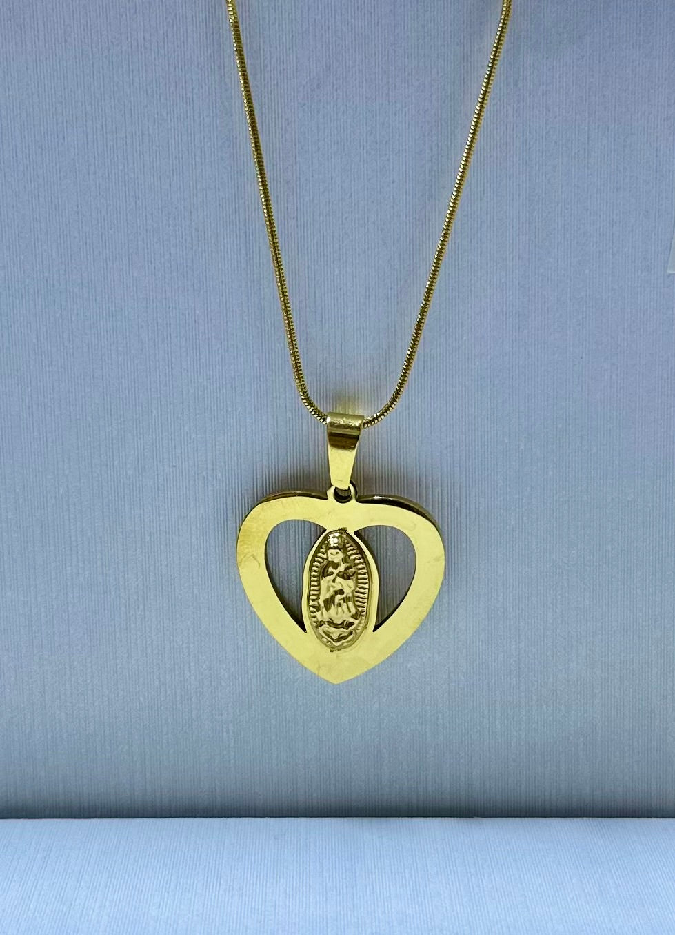 Dije Virgen de Guadalupe (sin cadena)