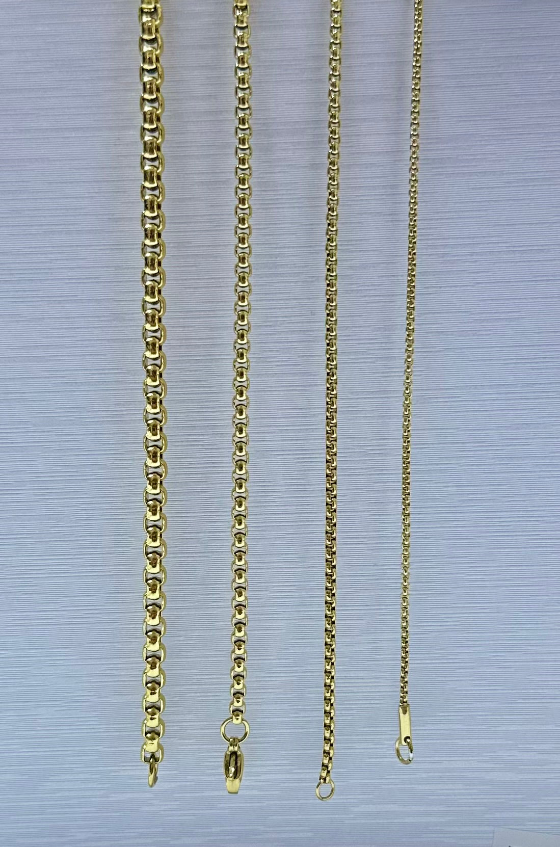 Collar de varón dorado (60 cm)