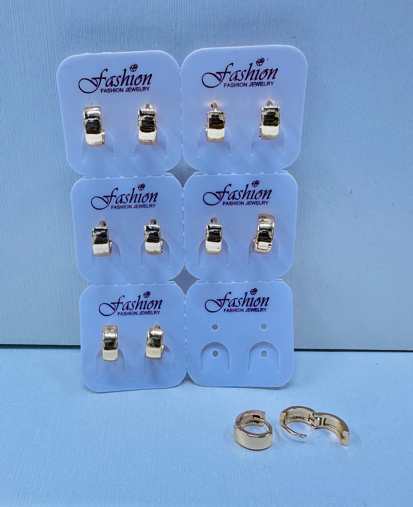Argolla pequeña color 18k rosa por 6 pares