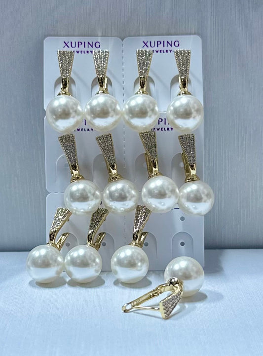 Arete con piedras y perla en xuping (por 1 par)