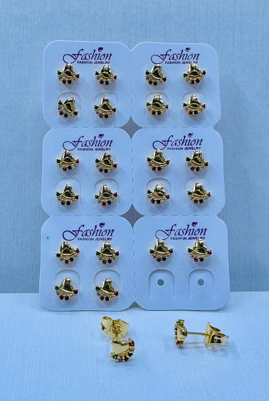 Arete bronce enchapado por 12 pares.