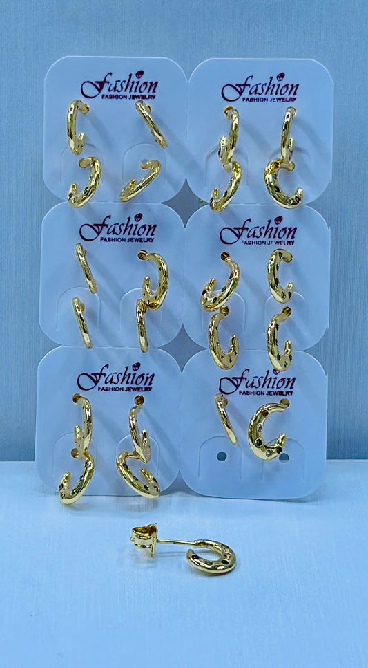 Arete bronce enchapado por 12 pares.